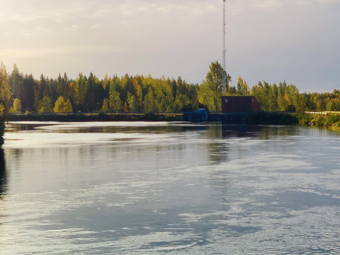 Hieno maisema rannalla